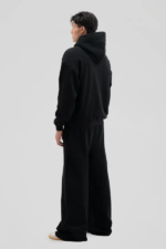 350 GSM Black Baggy Sweatpants 2.webp